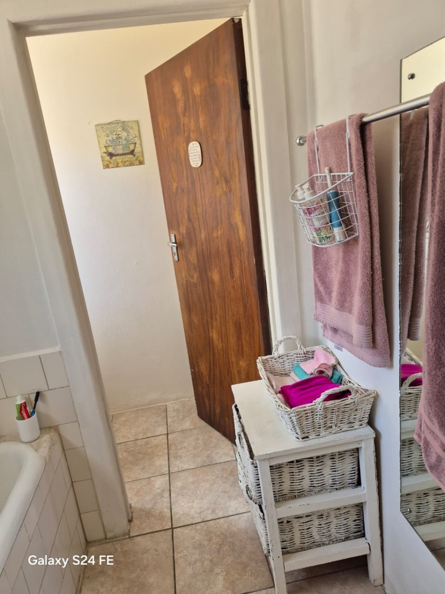 2 Bedroom Property for Sale in Richmond Northern Cape
